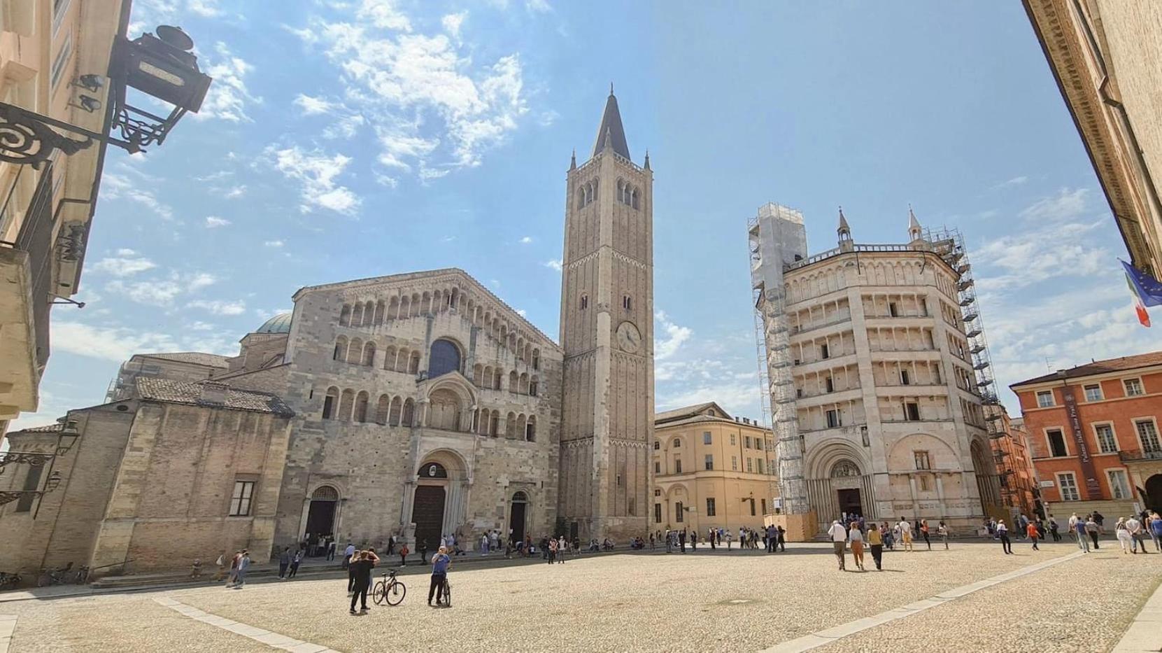Luxury 4 Al Duomo Di Parma Apartment Екстериор снимка