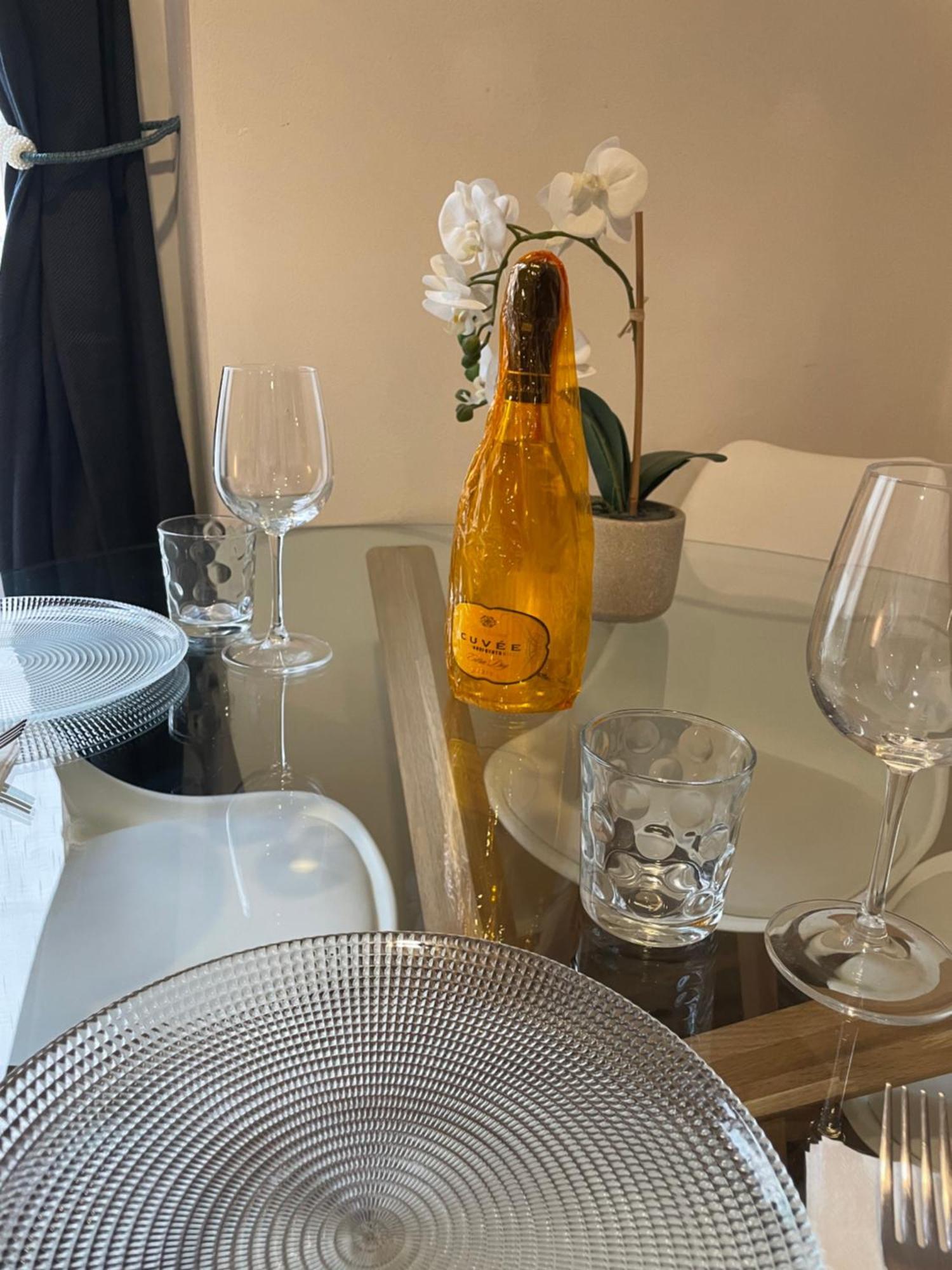 Luxury 4 Al Duomo Di Parma Apartment Екстериор снимка