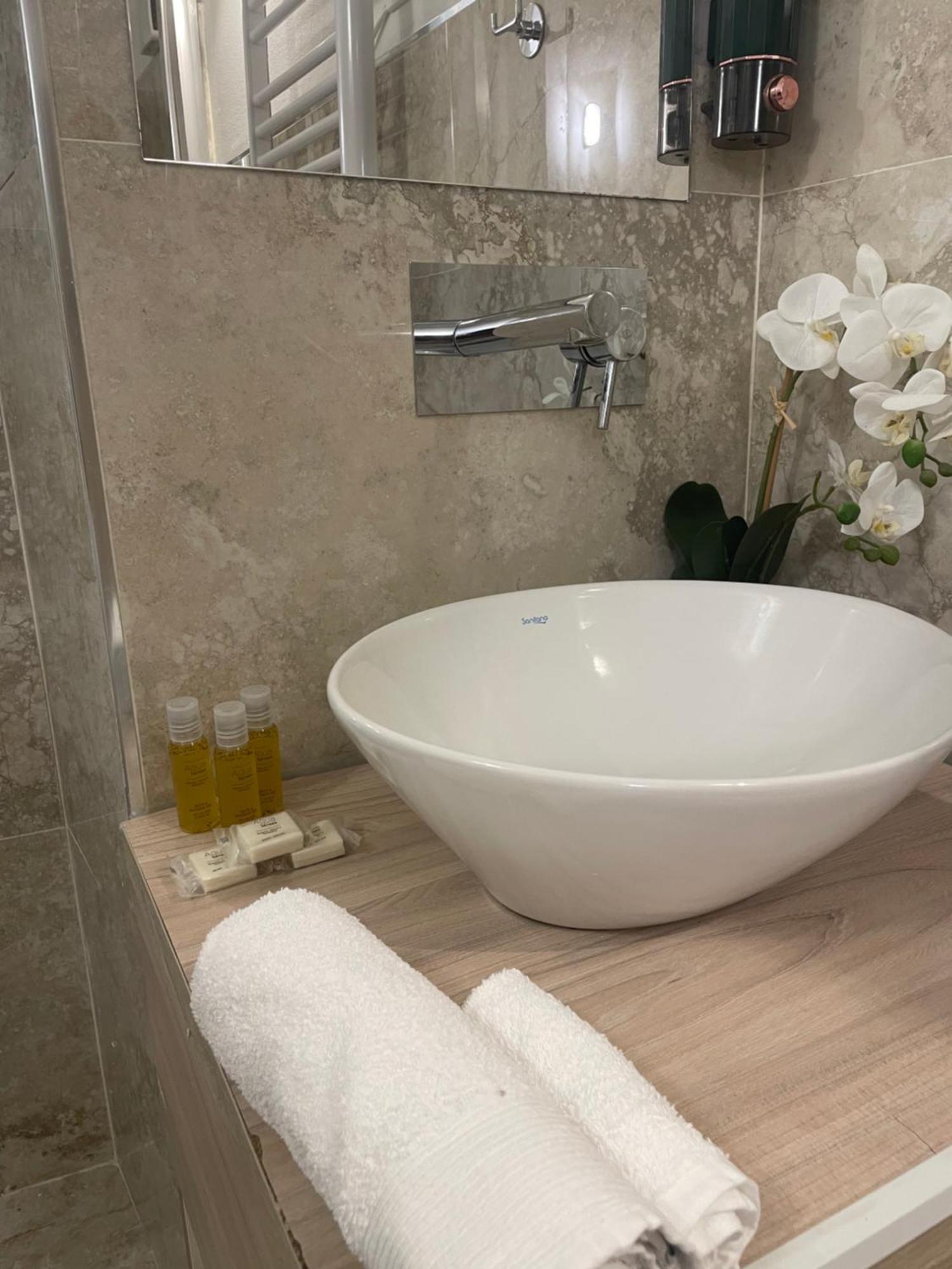 Luxury 4 Al Duomo Di Parma Apartment Екстериор снимка